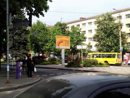 Billboard A in Dnipro (Dnipropetrovsk) вул. Казакова на розі пр. Науки(Гагаріна), відеоборд 3,84м х 2,88м *звук- Photo 1