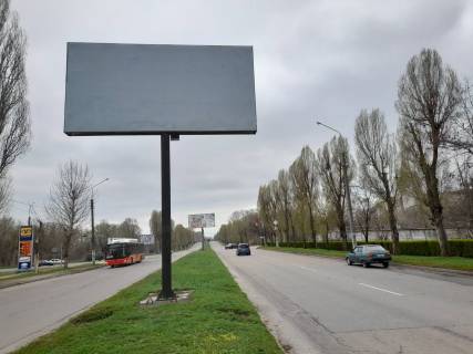 Billboard A in Kam'yanske (Dniprodzerzhinsk) Elizavetovskoe sosse, na razdelitel'noj polose, v storonu Levogo Berega Photo 1