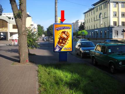 Citylight  in Cherkasy, 1.8x1.2  Hresatik st. / Daskevica st., bila Ukrsocbanku, v bik TRC "Hresatik-siti" Photo 1