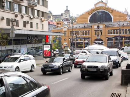 Citylight B in Kyiv, 1.8x1.2  Sevcenko bst., 2/54, bila magazinu Zarina, v storonu Hresatik st. Photo 1