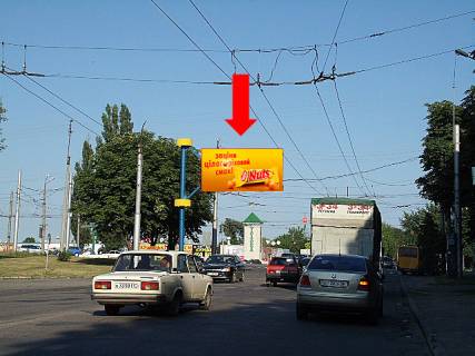 Billboard B in Kremenchuk, 3x6  Pugacova st. / Svobodi av. (kol. 60-ricca Zovtna st.), bila AZS Photo 1
