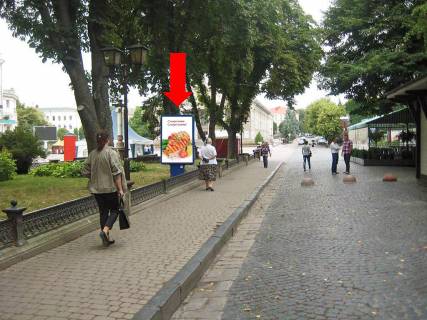 Citylight  in Ternopil, 1.8x1.2  Sevcenka bst. / Teatral'na pl., bila restoranu "Fajne misto" Photo