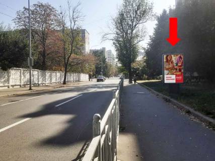 Citylight A in Kyiv, 1.8x1.2  Mezigirs'ka st., 43 - st. Obolons'ka, v storonu Nizn'ogo valu Photo 1