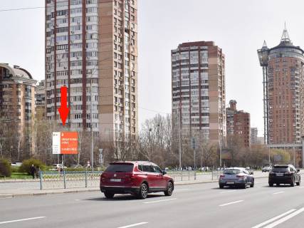 Backlight B in Kyiv, 2.3x3.14  Ukrainki bst., 21, v storonu bst. Druzbi Narodiv, z centru Photo 1