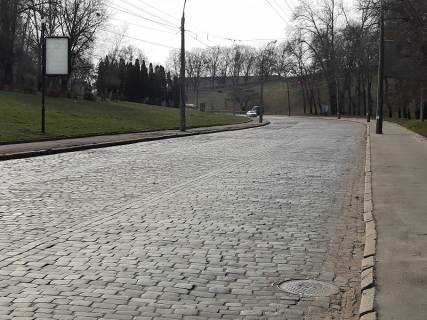 Citylight  in Kyiv, 1.8x1.2  Podil's'kij uzviz, 26, vid Kirilivs'ka st. (kolis. Frunze st.) Photo 1