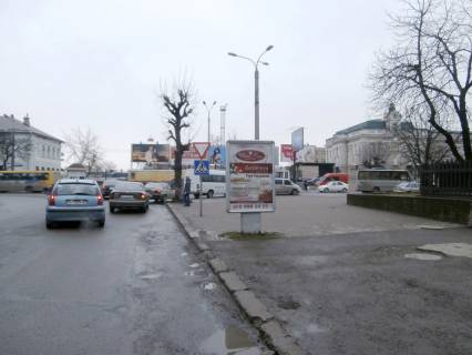 Citylight  in Ivano-Frankivsk, 1.8x1.2  Vokzal'na pl. - Grunval'ds'ka st. Photo 1