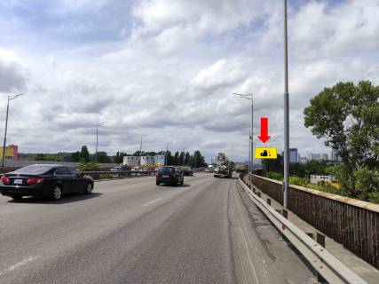 Video Billboard A in Kyiv, 3x6  Південний міст, до центру - 583977 Photo 1