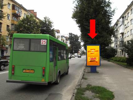 Citylight A in Zhytomyr, 1.8x1.2  Kiivs'ka st., 65 / Mazepi st. (kol. Manuil's'kogo st.), na svitlofori Photo 1