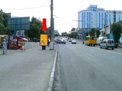 Citylight B in Kropyvnytskyi (Kirovograd), 1.8x1.2  Soborna st. (kol. 50-ricca Zovtna st.) / V. Perspektivna st. (kol. Marksa st.), bila mostu cerez r. Ingul, z centru Photo 1