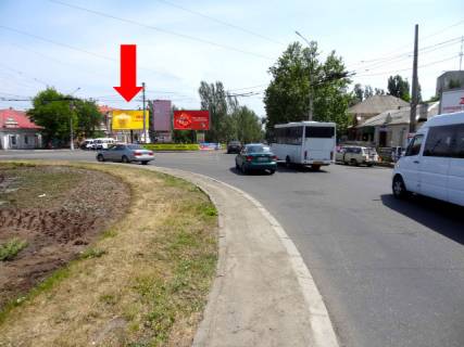 Prismatron, Prism A in Mykolaiv, 3x6  Central'nij av. (kol. Lenina av.) / Puskins'ka st., rozdil'nik, bila supermarketu "El'dorado", kil'ce, v bik Sadovoi st., liva - 19546 Photo 1