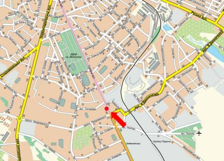 Citylight B in Chernivtsi, 1.8x1.2  Golovna st., 124, bila fabriki "Impul's", v centr scheme