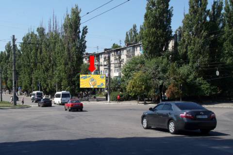 Billboard A in Kremenchuk, 3x6  Svobodi av. (kol. 60-ricca Zovtna st.) / Pugacova st. Photo 1