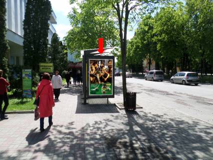 Citylight  in Rivne, 1.8x1.2  Mickevica st., 14 / Nezaleznosti pl., zupinka "Perinatal'nij centr", bila kinoteatru "Ukraina", v bik Sobornoi st., B1 Photo 1