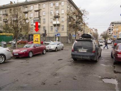 Citylight  in Kyiv, 1.8x1.2  Spas'ka st., 13 - st. Volos'ka, v storonu Nabereznoi Photo 1