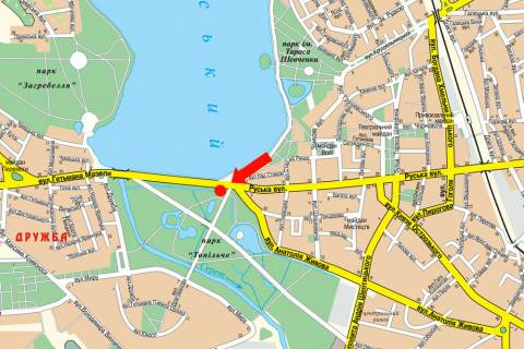 Citylight B in Ternopil, 1.8x1.2  Rus'ka st. / Dragomanova st., bila parku "Topil'ce", damba scheme