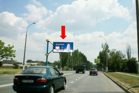 Billboard  in Kherson, 3x6  Mikolaivs'ke sose, bila avtorinku, v centr (flazok) Photo 1
