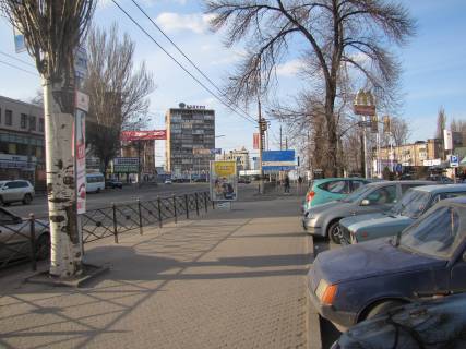 Citylight  in Krivy Rig, 1.8x1.2  Metalurgiv av., 42 Photo 1