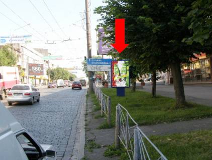 Citylight  in Chernivtsi, 1.8x1.2  Golovna st., 126A / Nezaleznosti av., z centru Photo 1