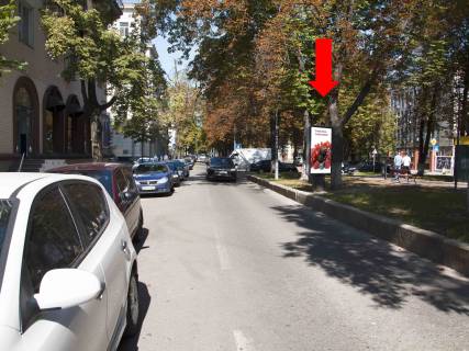 Citylight  in Kyiv, 1.8x1.2  Lips'ka st., 16 / prov. Lips'kij, navproti restoranu "Lips'kij osobnak", v storonu st. Instituts'ka Photo 1