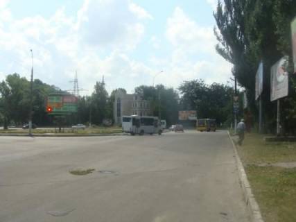 Billboard A in Kherson Mozgovogo pl. - Kremencuc'ka st. Photo 1