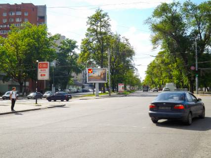 Scrolller, Scroll  in Dnipro (Dnipropetrovsk), 3x4  Ukrainki (kol. Puskina) av. - Fabra st. (kolis. Serova st.) - Kucerevs'kogo bst. - 435906 Photo 1