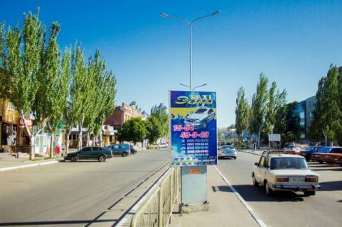 Citylight A in Berdyansk Azovskij av., 19, na razdelitele Photo 1