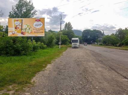 Billboard B in Vyzhnitsa, 3x6  viizd na perehresti poruc z Kaplickou Photo 1