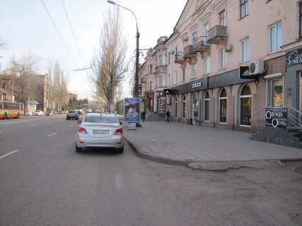 Citylight A in Krivy Rig, 1.8x1.2  Metalurgiv av., 33 Photo 1