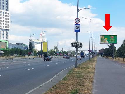 Prismatron, Prism A in Kyiv, 3x6  Bazana av. - st. Gorlivs'ka, 300 m. do Harkivs'koi pl, z centru - 220410 Photo 1