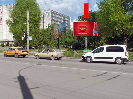 Billboard A in Ternopil, 3x6  15-go Kvitna st. / Stusa st., bila supermarketu "Sil'po", rinku, z centru Photo 1