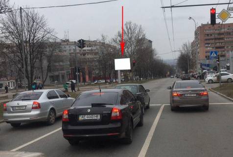 Scrolller, Scroll A in Dnipro (Dnipropetrovsk) Oleksandra Pola av.  - Mihajla Dragomanova st., na svitlofori, za perehrestam, ruh vniz - 247019 Photo 1