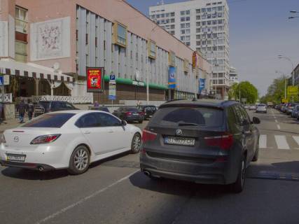Scrolller, Scroll  in Kyiv, 1.8x1.2  Omelanovica - Pavlenka st. (kolis. Suvorova), bila supermarketu "Sil'po", v storonu pl. Slavi - 445555 Photo 1