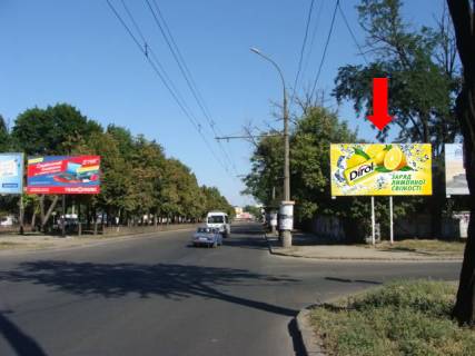 Billboard A in Mykolaiv, 3x6  Central'nij av. (kol. Lenina av.) / Vasilevskogo st., bila fitnes klubu "Grand", liva Photo 1