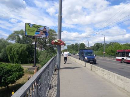 Billboard B in Ivano-Frankivsk, 3x6  Galic'ka st. - Naberezna im. Stefanika st., viizd z mista, u bik L'vova Photo 1