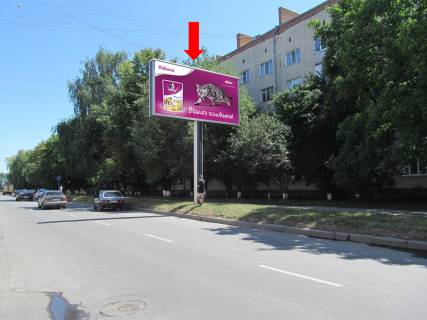 Billboard  in Vinnytsia, 3x6  Porika st., 33, bila akvaparku "Maak", v centr Photo 1