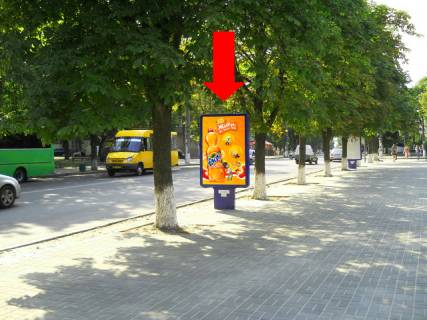 Citylight  in Sumi, 1.8x1.2  Illins'ka st. (kol. Cervonogvardijs'ka st.) / Aroslava Mudrogo st. (kol. Proletars'ka st.), 45 (No3) Photo 1