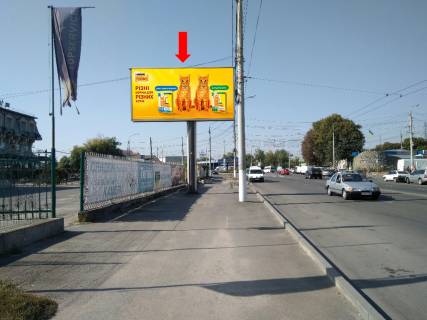 Billboard B in Vinnytsia, 3x6  Pirogova st., 133, bila avtorinku "Saturn", z centru Photo 1