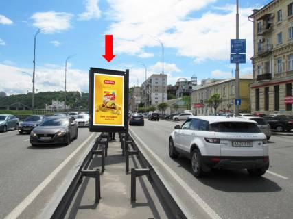 Video Billboard A in Kyiv, 1.8x1.2  Набережно-Хрещатицька вул., 19/21, на р/п, (6-2), у бік ст.м. "Поштова площа" - 583666 Photo 1