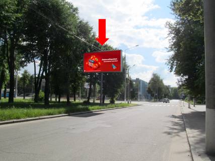 Billboard B in Vinnytsia, 3x6  Strilec'ka st. (kol. Cervonoarmijs'ka st.), 48 / Zamostans'ka st. (kol. 50-ricca Peremogi st.), v centr Photo 1