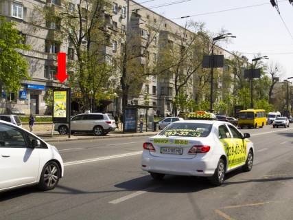 Citylight  in Kyiv, 1.8x1.2  Mazepi st., 3, st. m. "Arsenal'na", v storonu pl. Slavi Photo 1