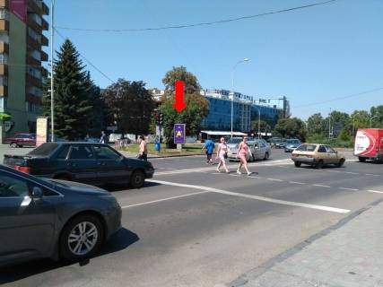 Citylight B in Uzhgorod, 1.8x1.2  Svobodi av., 2 / Hmel'nickogo pl. Photo 1