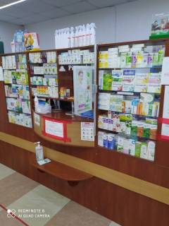 Billboard A in Pershotravensk Gor'kogo st., 3, apteka "Med Servis", NoDp023, prajs za rolik 10 sek 1 vihid/5 hvilin, z 8:00-22:00. Rozrahunok dla insih parametriv translacii utocnujte u menedzera. Photo 1