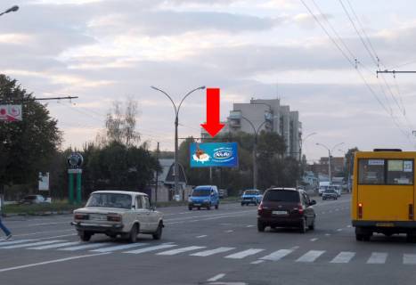 Billboard B in Sumi, 3x6  Kurs'kij av. / Geroicna st., bila avtosalonu "Skoda" Photo 1
