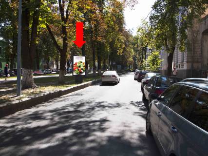 Citylight A in Kyiv, 1.8x1.2  Lips'ka st., 16 / prov. Lips'kij, navproti restoranu "Lips'kij osobnak", v storonu st. Orlika Photo 1