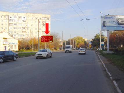 Billboard A in Chernivtsi, 3x6  Pivdenno-Kil'ceva st., 23/25, bila rinku, v bik Golovnoi st. Photo 1