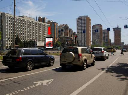 Scrolller, Scroll A in Kyiv, 1.8x1.2  Ukrainki bst., 24 / Almazova st. (kolis. Kutuzova st.), na svitlofori, do st. m. "Pecers'ka" - 470483 Photo 1