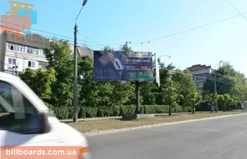 Billboard B in Chernivtsi, 3x6  Komarova st., 7 - Ivasuka st., v storonu rinku "Bukovins'kij" Photo 2