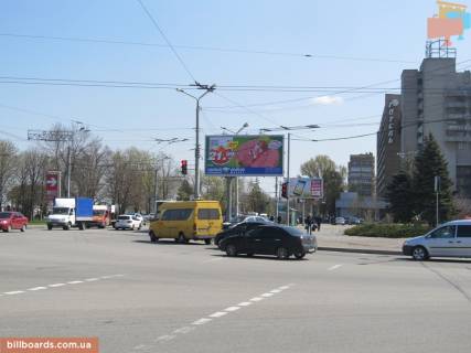 Prismatron, Prism A in Dnipro (Dnipropetrovsk) Siceslavs'ka Naberezna st. (kolis. Naberezna Lenina st.), 35 - 154175 Photo 1