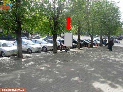 Citylight A in Dnipro (Dnipropetrovsk) Vernadskogo st. (byvs. Dzerzinskogo st.), 1-3 / Avornickogo av. (byvs. Marksa av.) Photo 1