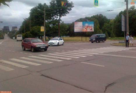 Billboard A in Krivy Rig Metalurgiv av. - Gurova st. Photo 1